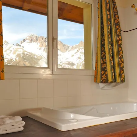 Lautaret & Hotel Le Monêtier-les-Bains